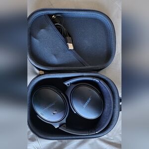 Bose Limited edition bluetooth noise canceling headphones